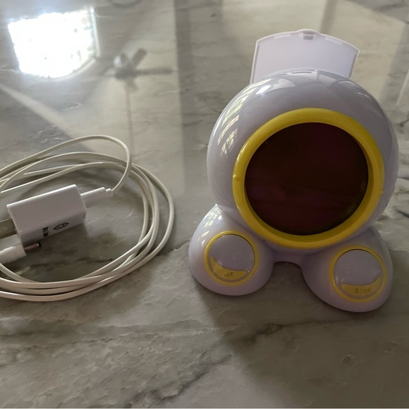 OK To Wake Clock - Picture 1 of 2